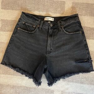 Abercrombie & Fitch Black High Rise Dad Short Size 8 Curve Love